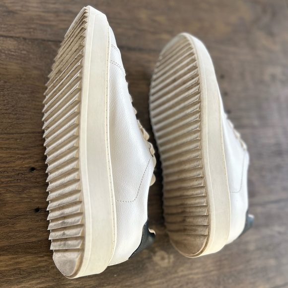 Steve Madden-Charlie Platform Sneakers - Picture 13 of 15